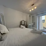 Charming Seaside Flat Апартаменты Паул-ду-Мар