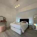 Charming Seaside Flat