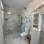 דירה Charming Seaside Flat *