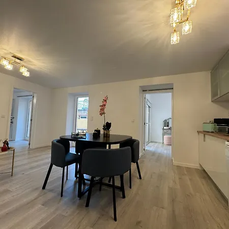 Apartmán Charming Seaside Flat