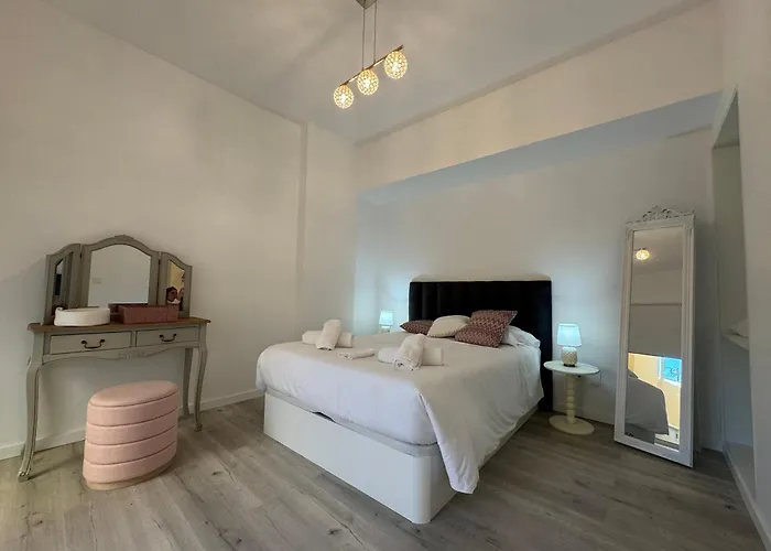 Charming Seaside Flat